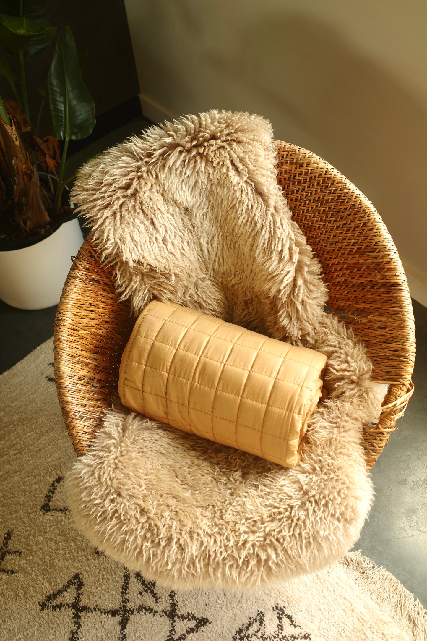 Oliviada Weighted Blanket + Guided Ritual